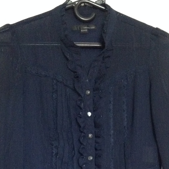 carries note Vintage-style Women's Blouse, Petite - Picture 4 of 6